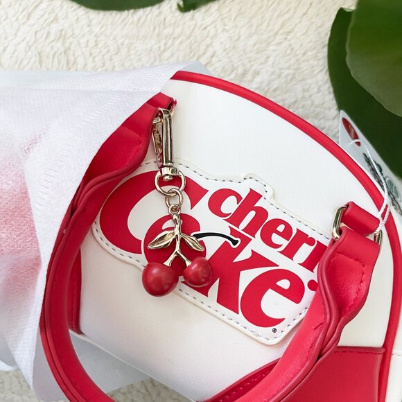 Cherry Coke Handbag - Picture 10 of 10